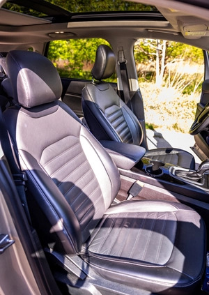 Ford EDGE cena 83000 przebieg: 110000, rok produkcji 2017 z Warszawa małe 154